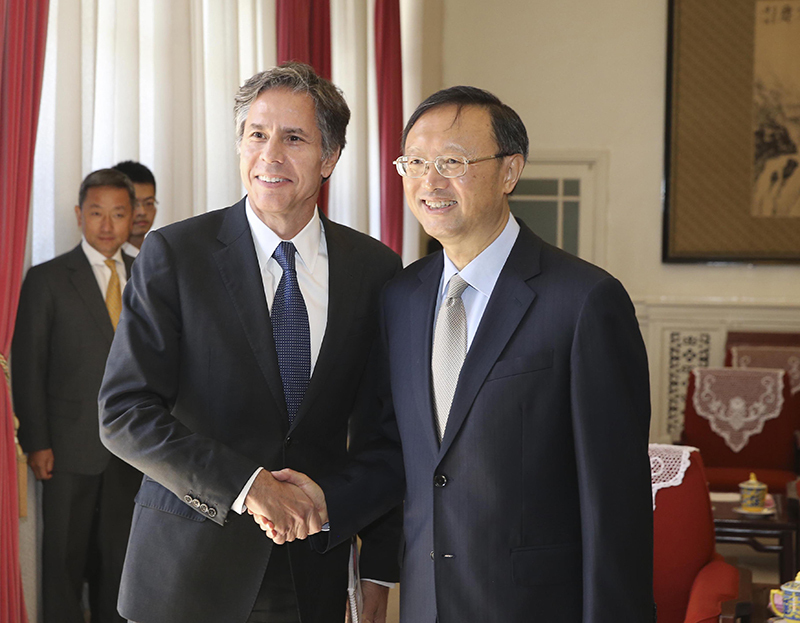 国务委员杨洁篪在北京会见美国常务副国务卿布林肯
