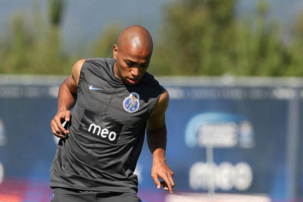 阿尔瓦罗·佩雷拉 阿尔瓦罗·佩雷拉