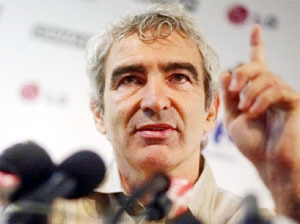 雷蒙德·多梅内克 雷蒙德·多梅内克