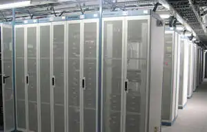 机柜式服务器
机柜式服务器