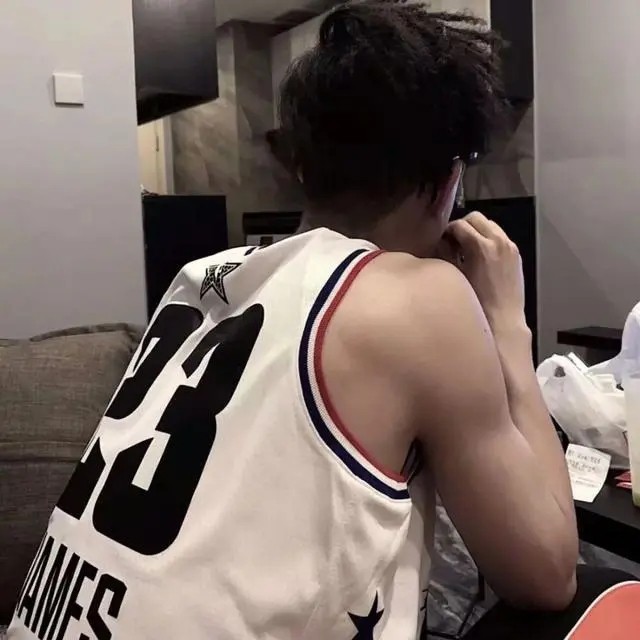 《微信》最流行头像男生成熟稳重