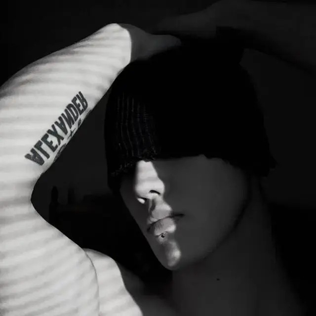 《微信》最流行头像男生成熟稳重