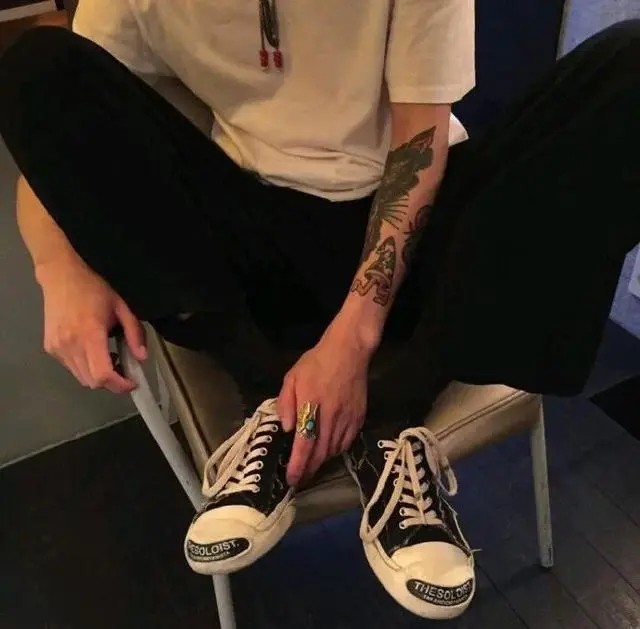 《微信》最流行头像男生成熟稳重