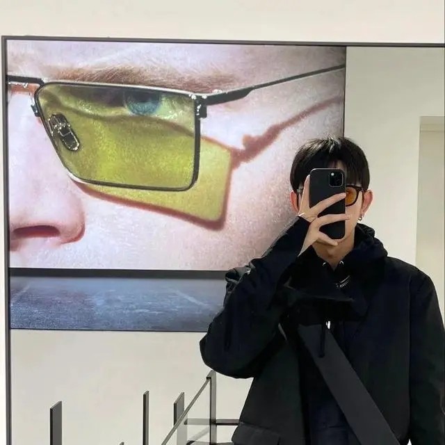 《微信》最流行头像男生成熟稳重