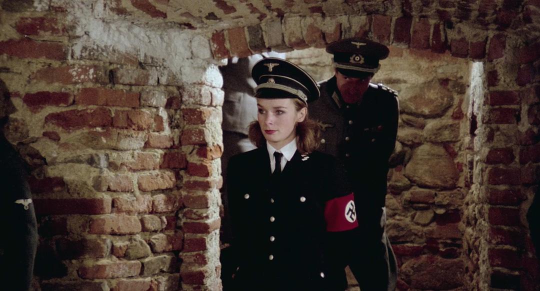 纳粹疯狼(1977)的剧照 纳粹疯狼(1977)的剧照