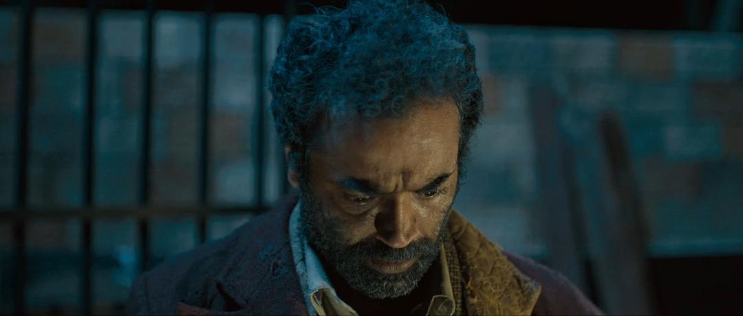 1920:邪灵重现(2012)的剧照 1920:邪灵重现(2012)的剧照