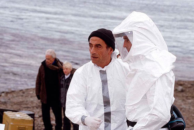 天堂病毒(2003)的剧照 天堂病毒(2003)的剧照