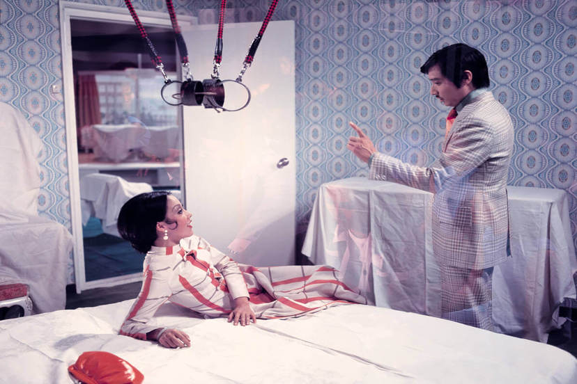 港澳传奇(1975)的剧照 港澳传奇(1975)的剧照