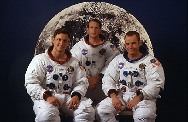 从地球到月球(1998)的剧照 从地球到月球(1998)的剧照