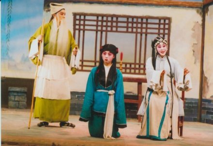 《三娘教子》剧照 《三娘教子》剧照