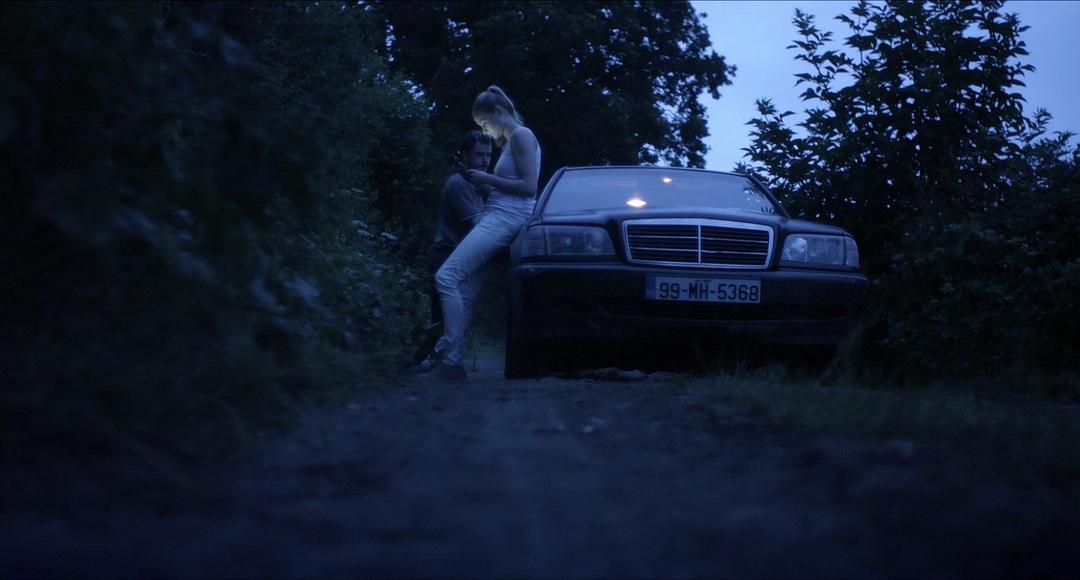 黑暗深渊(2014)的剧照 黑暗深渊(2014)的剧照