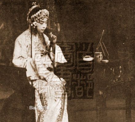 新艳秋 娄妃 新艳秋 娄妃