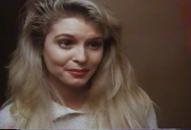 胴体情迷(1990)的剧照 胴体情迷(1990)的剧照