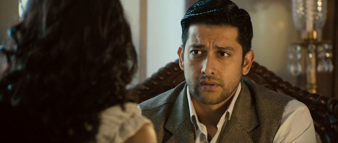 1920:邪灵重现(2012)的剧照 1920:邪灵重现(2012)的剧照