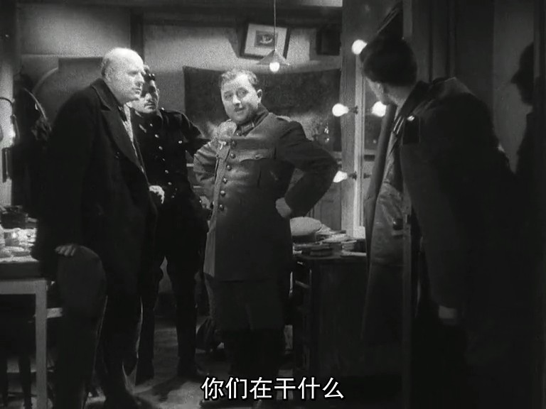 马达加斯加历险记(1944)的剧照 马达加斯加历险记(1944)的剧照