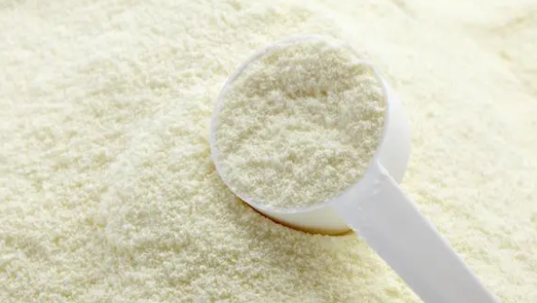 狗狗长期喂羊奶粉好吗？羊奶究竟有什么功效？