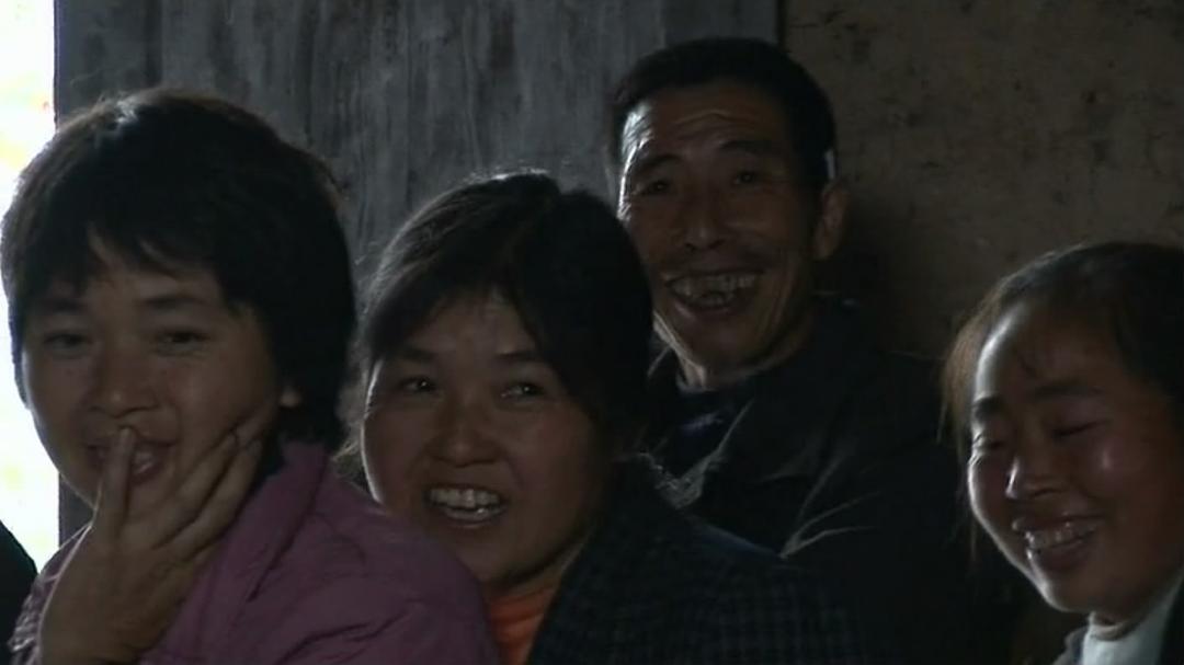 东
(2006)的剧照 东
(2006)的剧照