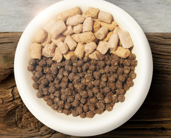 牧野奇迹混冻干猫粮上线，打开猫粮主食新局面