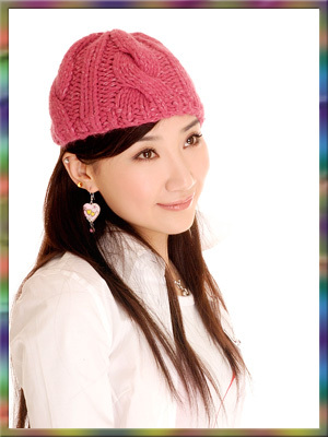 张佳春便装照 张佳春便装照