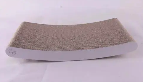 为什么猫主子宁愿挠沙发，也不用你给买的猫抓板？