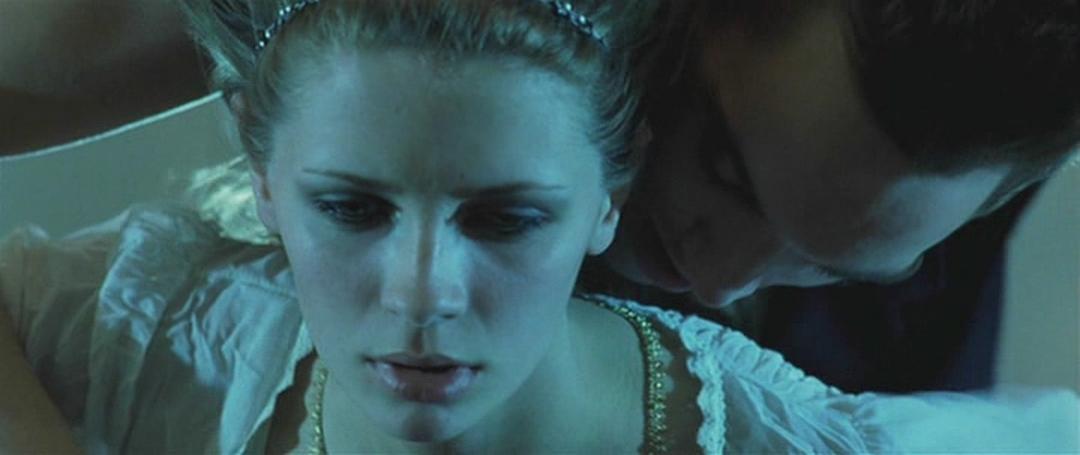 魔界重生(2003)的剧照 魔界重生(2003)的剧照