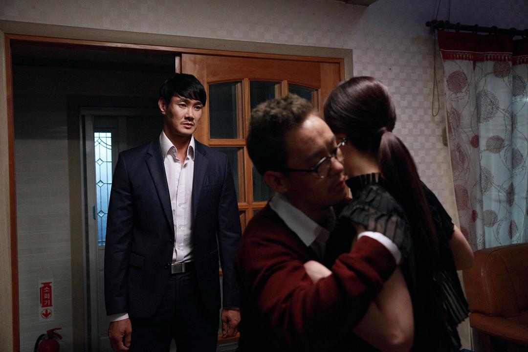 隐秘的访问者(2015)的剧照 隐秘的访问者(2015)的剧照