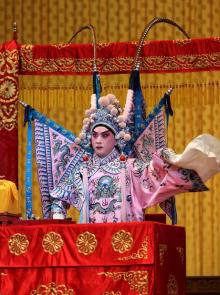 金喜全《群英会》剧照 金喜全《群英会》剧照