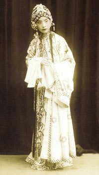 新艳秋 碧玉簪 新艳秋 碧玉簪