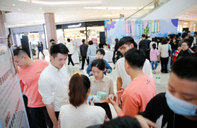 萌宠出动惊艳亮相东泰禾广场