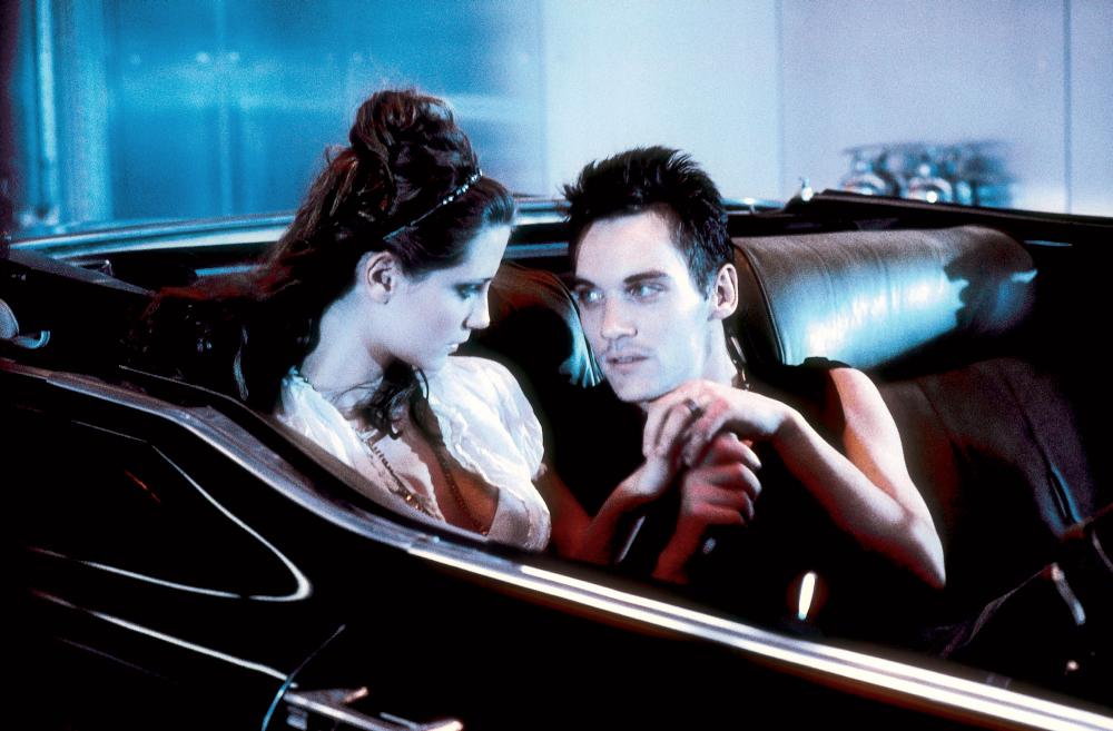 魔界重生(2003)的剧照 魔界重生(2003)的剧照