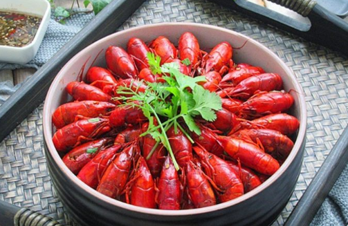 小龙虾去了虾头虾线后可以放冰箱冷藏吗2