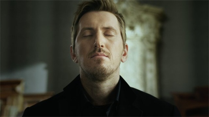 嗅觉神探(2013)的剧照 嗅觉神探(2013)的剧照