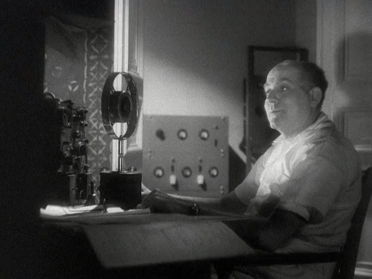 马达加斯加历险记(1944)的剧照 马达加斯加历险记(1944)的剧照