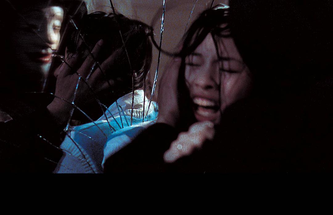 凶宅幽灵
(2002)的剧照 凶宅幽灵
(2002)的剧照